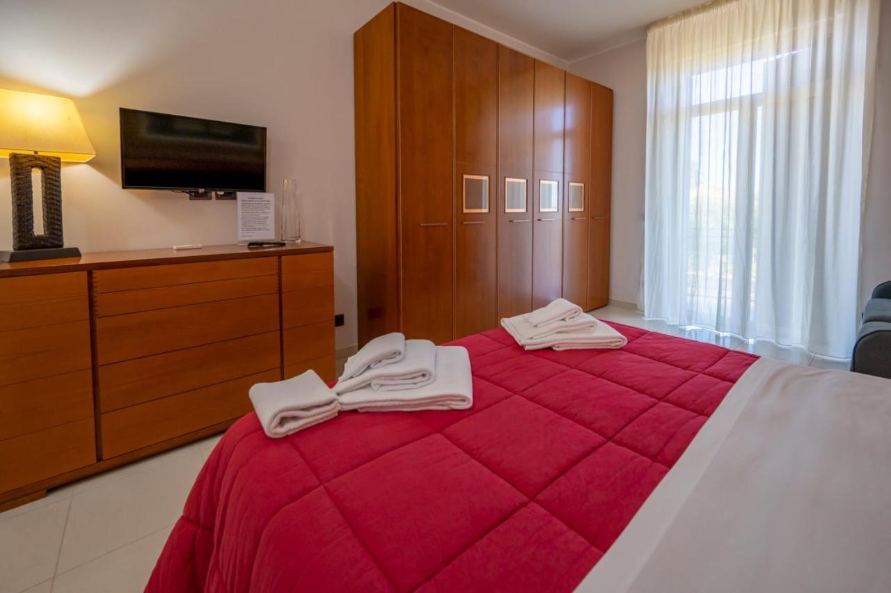 باكينو Villa Floyd Charming Rooms B&B المظهر الخارجي الصورة