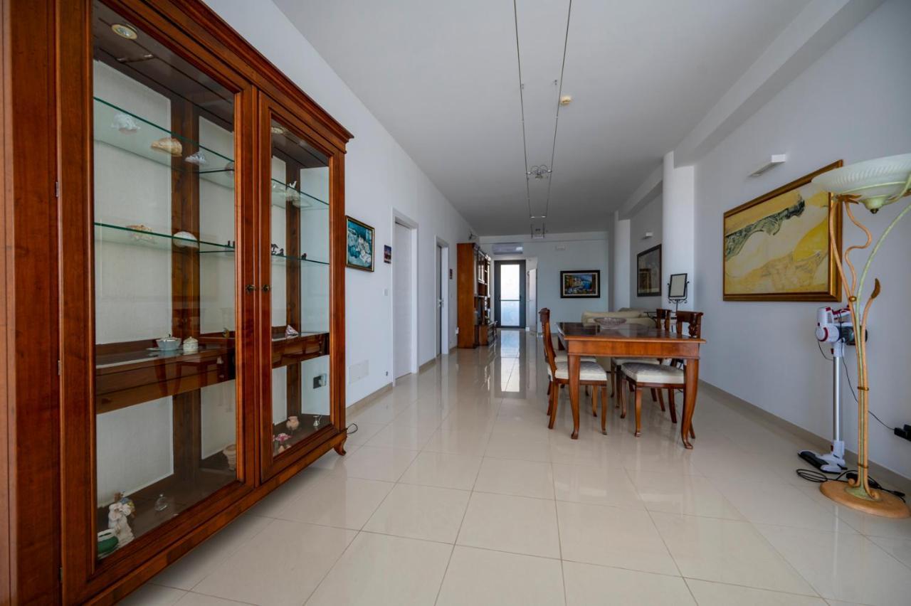 باكينو Villa Floyd Charming Rooms B&B المظهر الخارجي الصورة