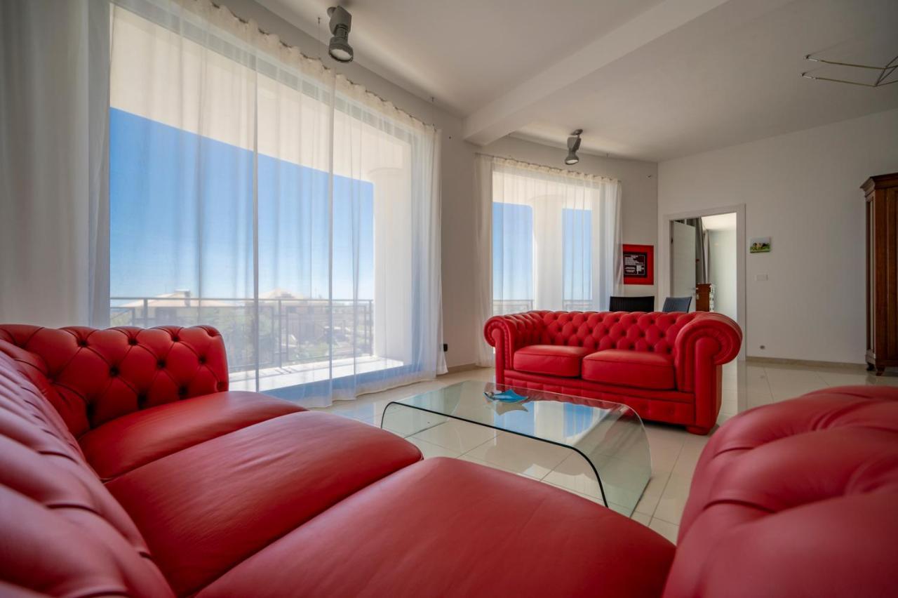 باكينو Villa Floyd Charming Rooms B&B المظهر الخارجي الصورة