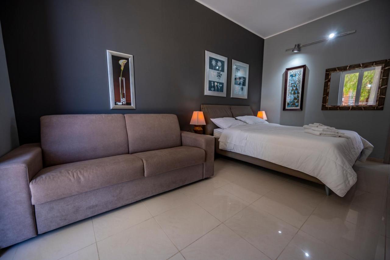 باكينو Villa Floyd Charming Rooms B&B المظهر الخارجي الصورة