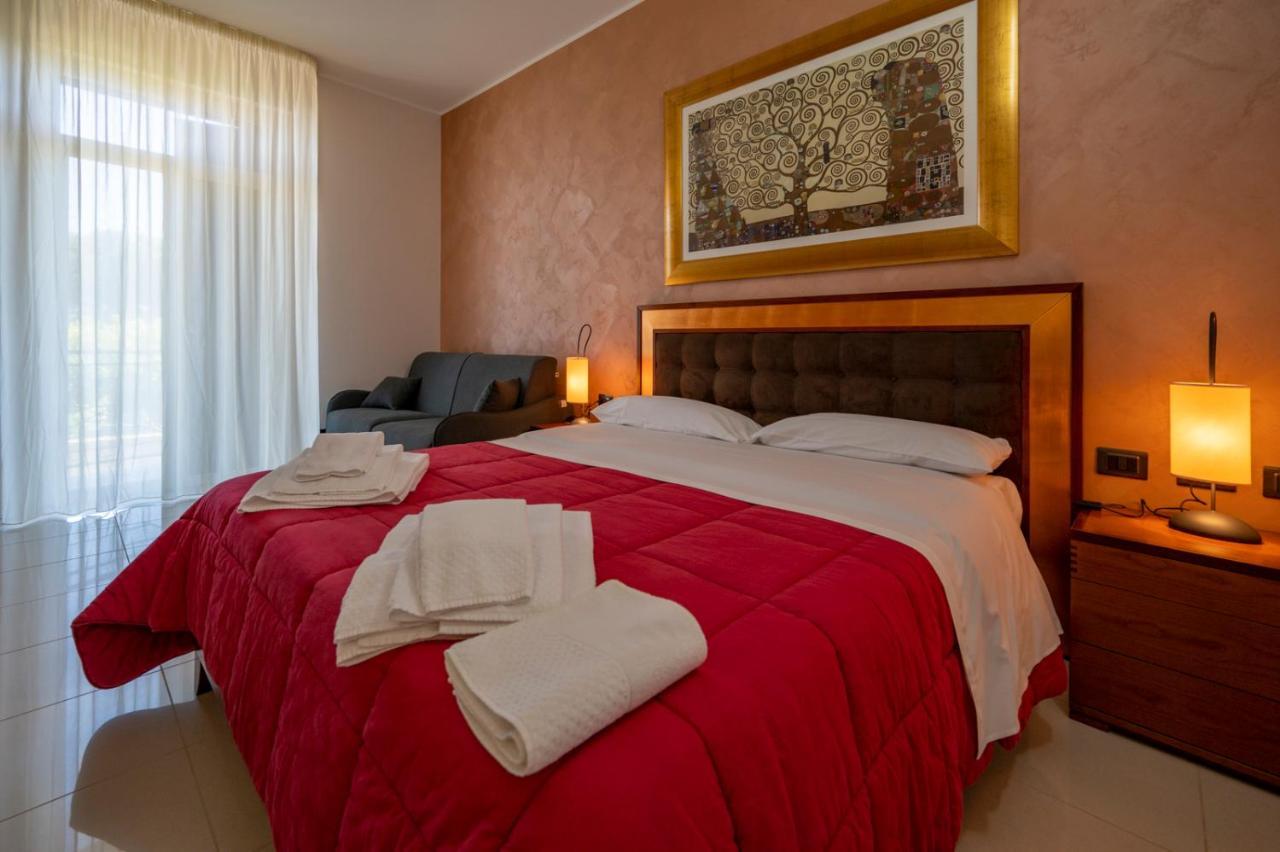 باكينو Villa Floyd Charming Rooms B&B المظهر الخارجي الصورة